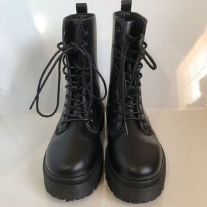 SALE🎉 Combat Boots🖤